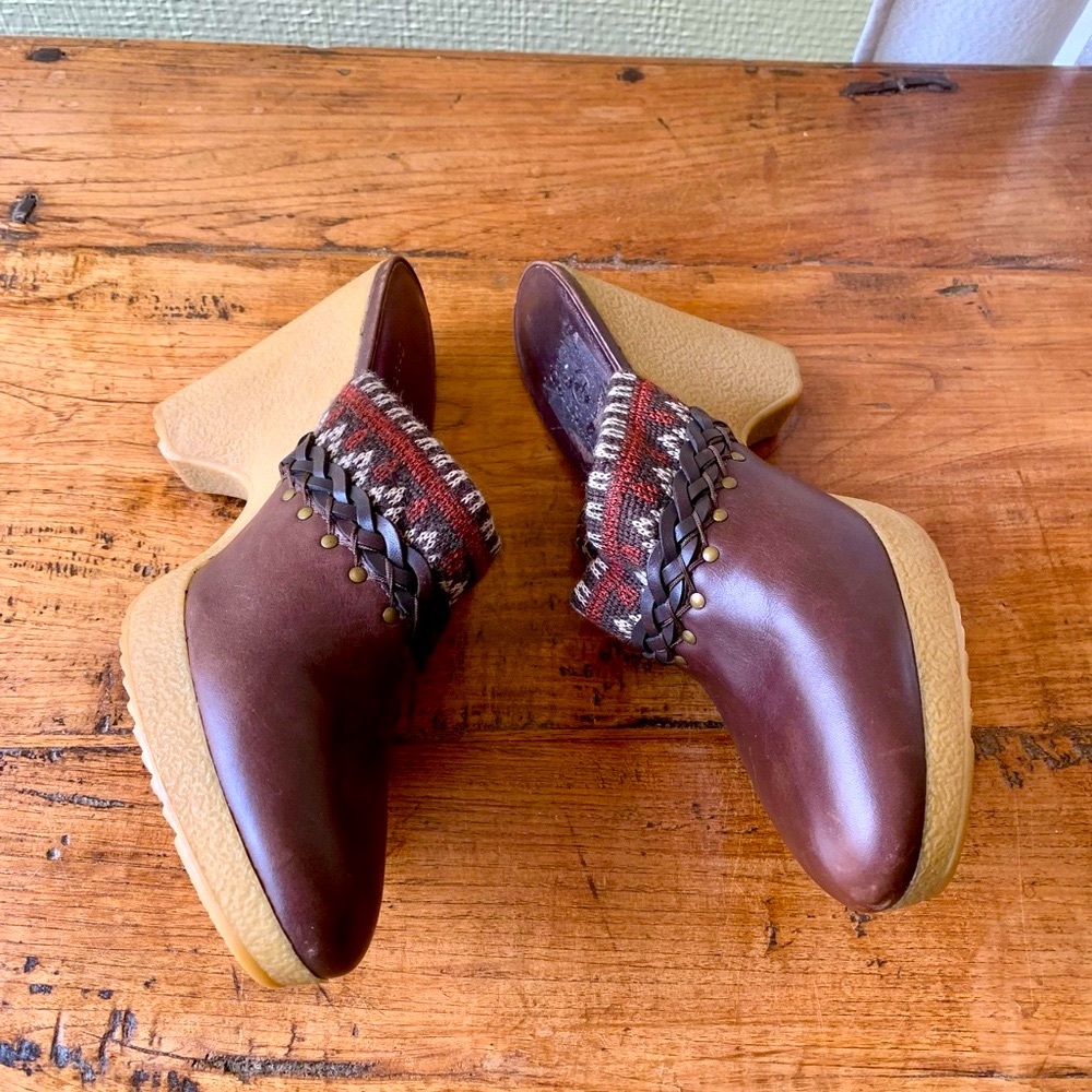Cole Haan Excellent Condition Brown Mules - Picture 5 of 6